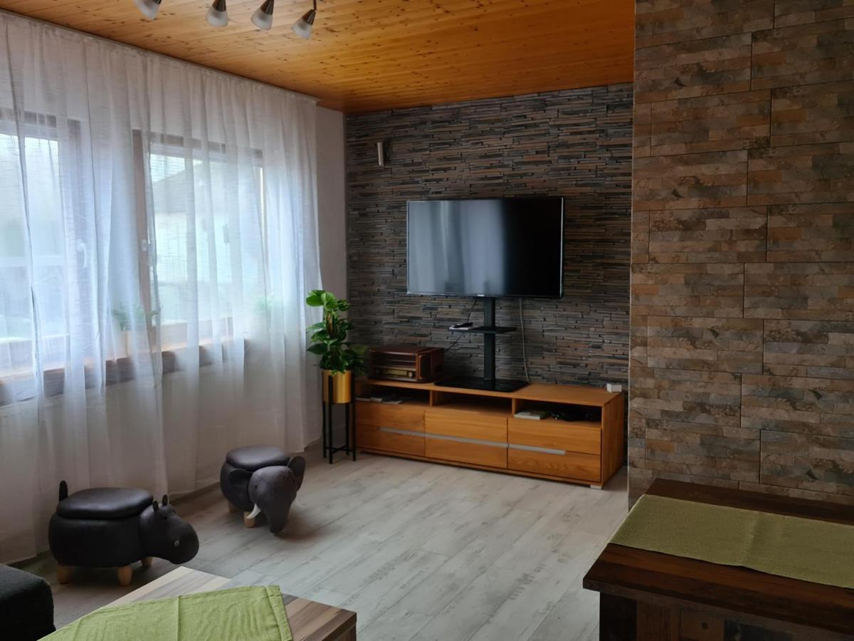 Apartment Kraehennest In Den Hegaubergen - Naehe Bodensee
